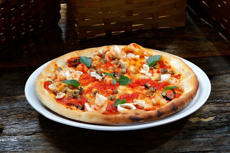 How to Make Artisanal Pizza Crust in Your Wood-Burning Oven How to Make Artisanal Pizza Crust in Your Wood-Burning Oven